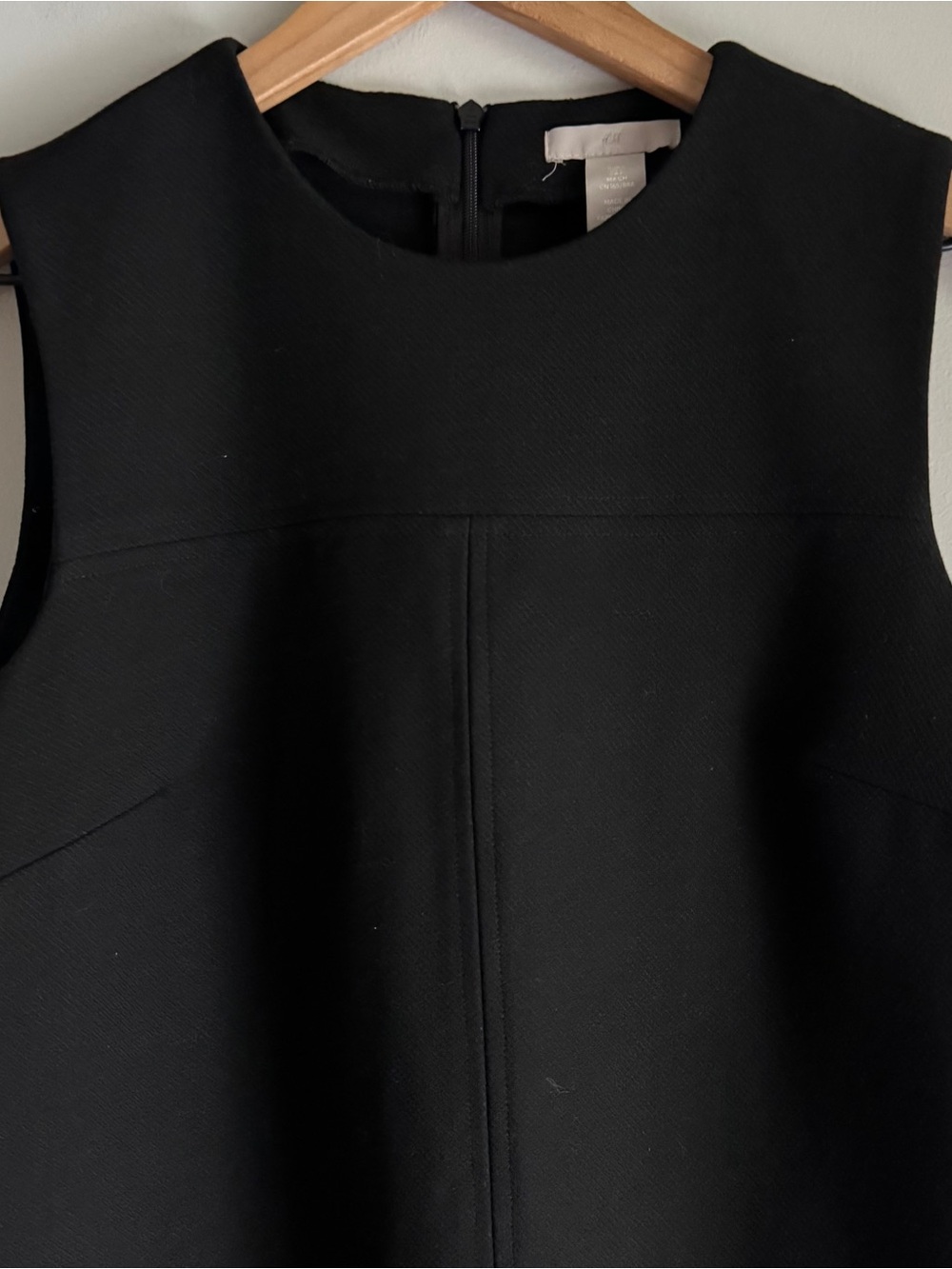 H&M Sleeveless Pocket Front Woven Black Dress Size Small - Picture 4 of 7